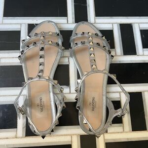 Garavani Glitter Rockstud Gladiator Sandals In Silver